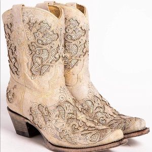 Women’s corral boots with glitter. New in box.